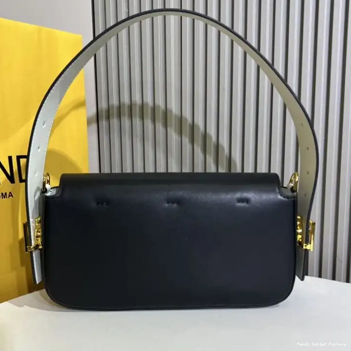 Cheap HOT Black Twist Medium Bag In Baguette Nappa Fendi Leather 0531